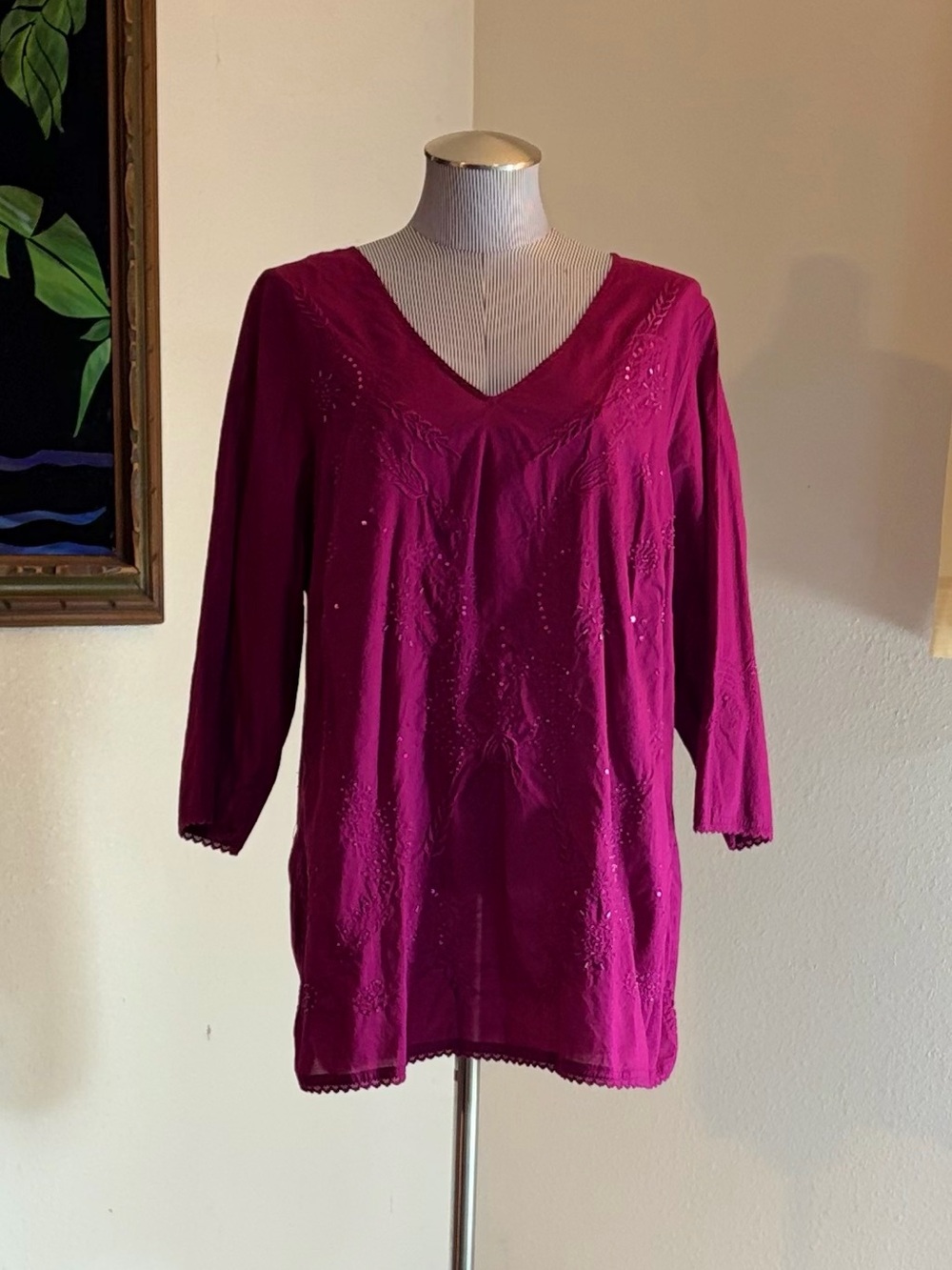 Avenue Embroidered V‑Neck Tunic in Fuchsia